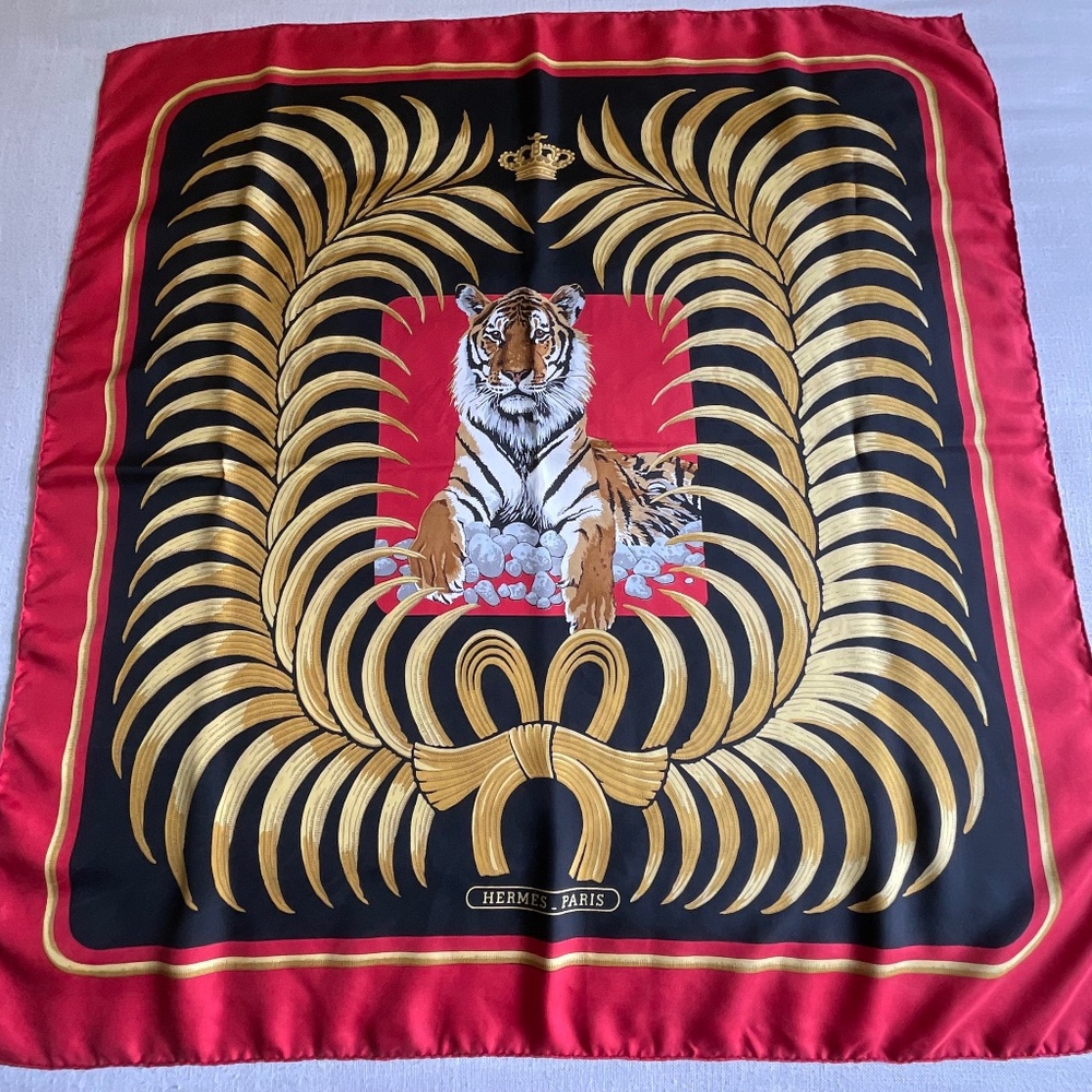 Hermes Carre 90 Silk Hand-Rolled Tigre Royal Signed Scarf 34”x36” Made in France